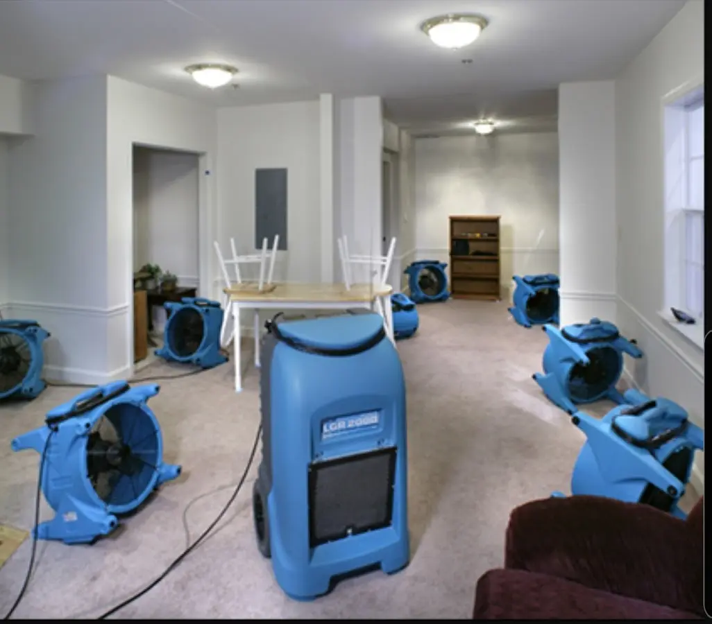 Air movers and dehumidifier setup for Water Damage Restoration in Laredo